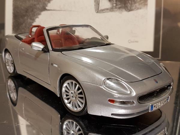 DIECAST MASERATI 1:18 scale 1
