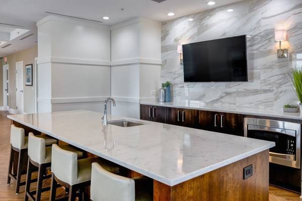 🕯️ Kipling: Don't Ghost This 1BR! 1