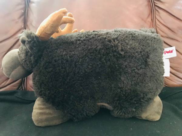 Pillow Pets Moose Plush 1