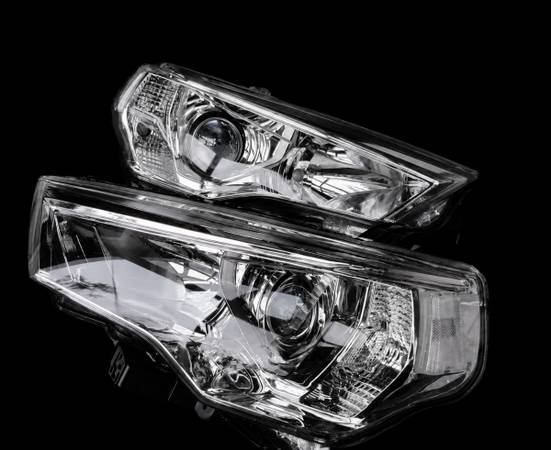 14-24 4Runner Clear Headlights 1