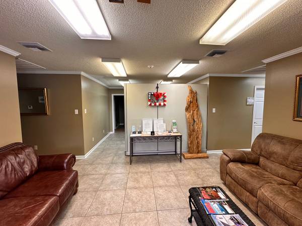 $300 / 120ft2 - Office Space For Rent (Lafayette)63857515365633123