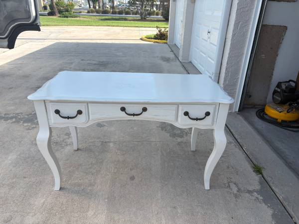 Solid wood computer desk 1
