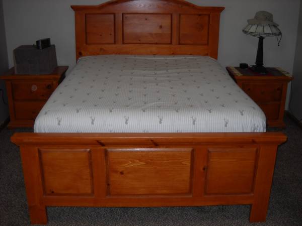 QUEEN BED 1