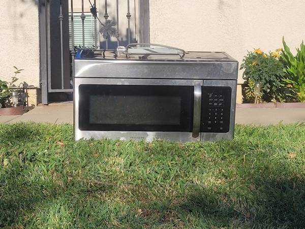 Over The Range Microwave 1