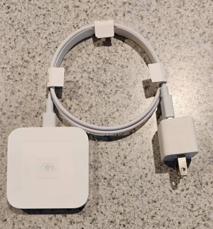 PORTABLE CREDIT CARD READER 1