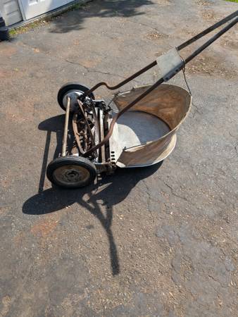 reel push  mower with bagger - $2063470985420545123