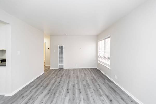 $850 / 1br - 9456 225th St, Queens Village, NY (Queens Village, NY)64023718617219123