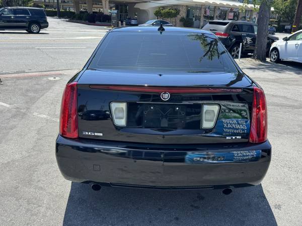 2009 CADILLAC STS LUXURY SEDAN. CLEAN TITLE, PASS SMOG, LOW MILES! - $7,999 (san mateo)63624145901571123