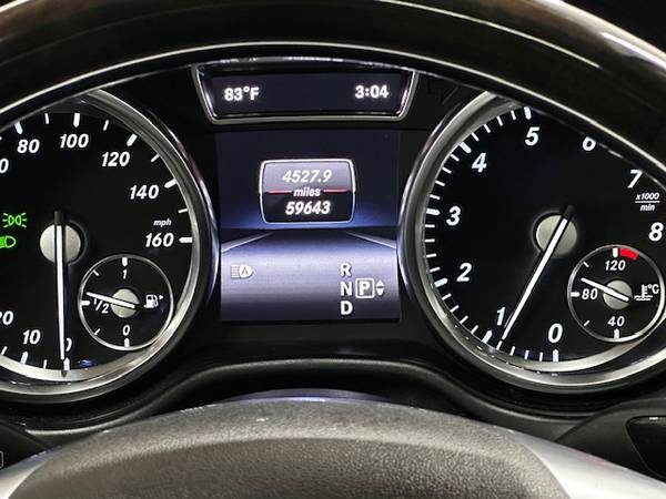 2015 MERCEDES BENZ GL450 4MATIC / 3ER FILA DE ASIENTOS / SOLO 59,261 MILLAS - $19,995 (PAQUETE DE REMOLQUE / LLANTAS CASI NUEVAS / TOTALMENTE MANTENIDO)63616903729537121