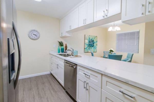 Unbeatable Value: 1 BR/1 BA, Spacious Layout, Ceiling Fan 1