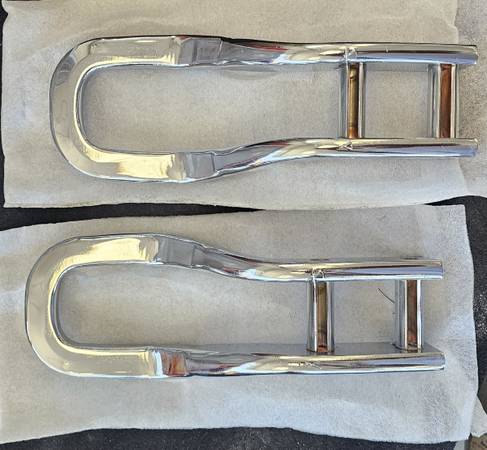 2020 - 2025 Chevrolet Silverado Chrome tow hooks 1