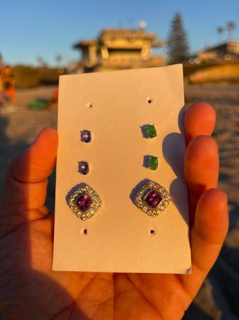 “Color your aura with emerald green, violet tanzanite & royal amethyst 1