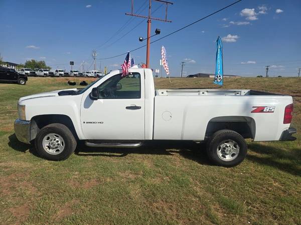 2008 Chevrolet Silverado 2500 6.0L - Photo 4