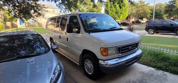 2006 15 passenger or heavy duty cargo van - Ford Econoline E350 SD XL - $8,50063470779585027120