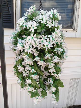 Artificial hanging plant 1