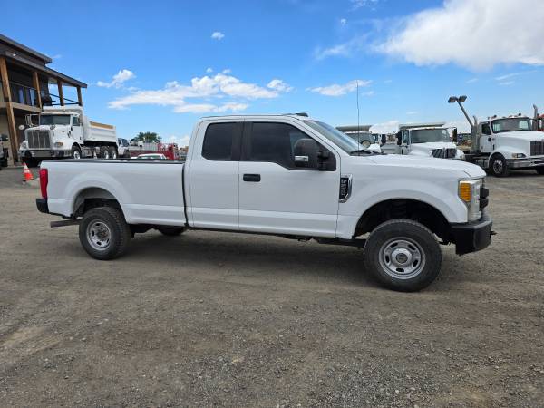 2017 Ford F-250 Ex Cab Long Bed 4wd 1