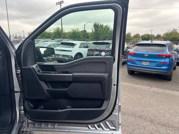 2025 Ford F-150 4x4 4WD - Photo 14