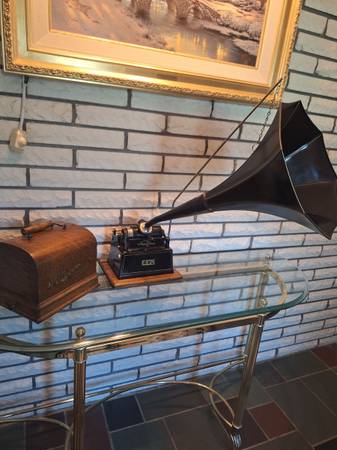 Working - Antique1905 Thomas Edison GEM Phonograph with Horn and Case 1