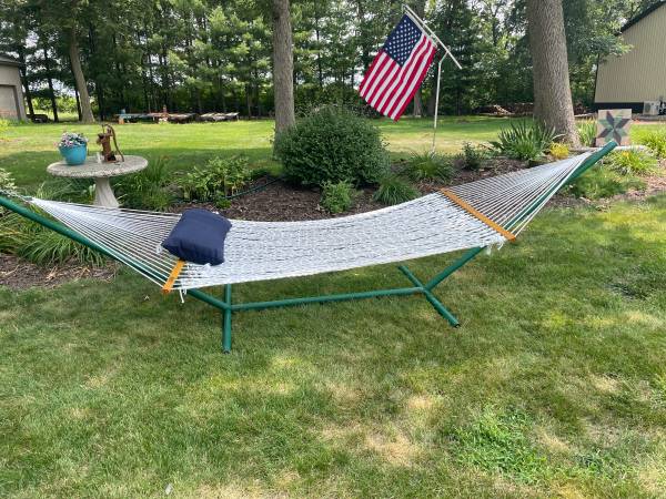 Hammock and stand 1