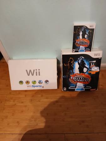 Wii Bundle Complete in Box with DDR Game and Pad 1