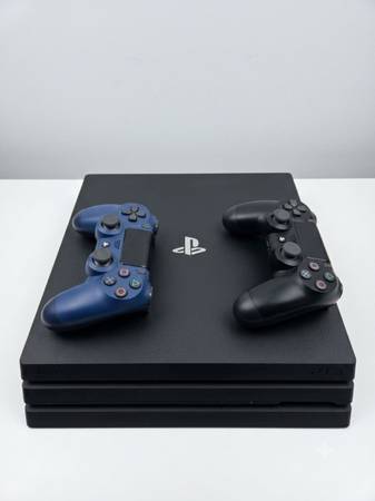 Ps4 pro 1tb jailbreakable 11.02 1