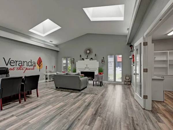 $1,499 / 1br - 740ft2 - ¡Hermoso apartamento remodelado de 1 dormitorio! (Arden Arcade)63790861871617123