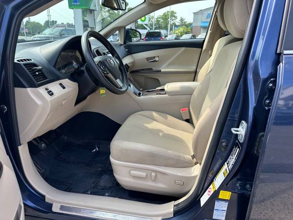 2015 Toyota Venza LE AWD ** 127,173 Millas ** - $11,995 (Peabody)63623667153667124
