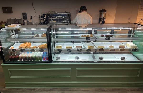 $849,000 / 5000ft2 - Fully Leased Mixed Use Building in Lincoln Square FOR SALE (Lincoln Square)63898473324931123