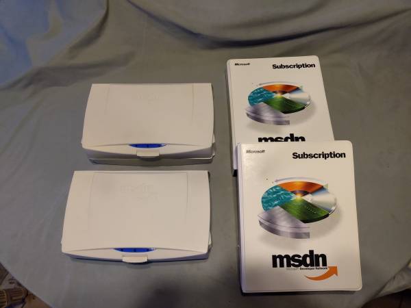 COMPLETE Microsoft Universal Subscription DVDs from 2002 1