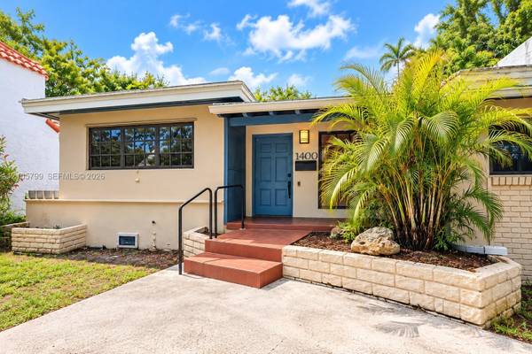 Coral Gables Granada 3 bed 2 bath stunning house for lease #1400 1