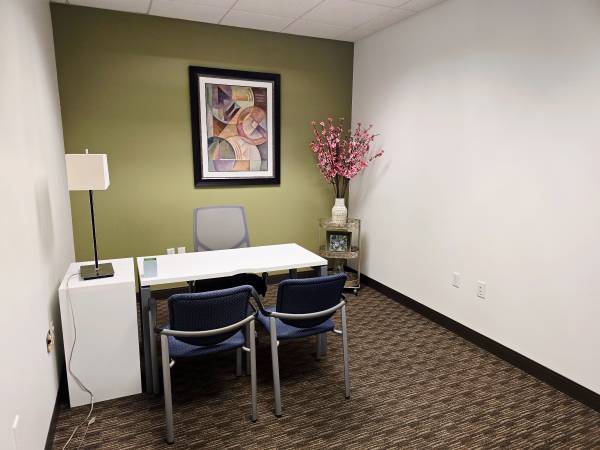 $941 Perfect Private Office to Meet Clients, Office #6045!! 45% OFF TODAY!! (redwood city)63826177277315121