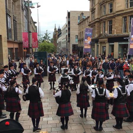 Pipe Band looking for drummers or pipers experience or not (Medford)63935101419522120