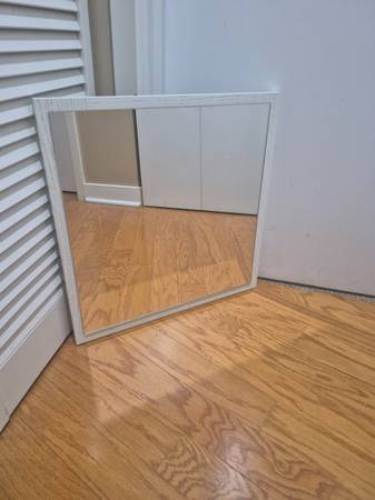 New Mirror 1