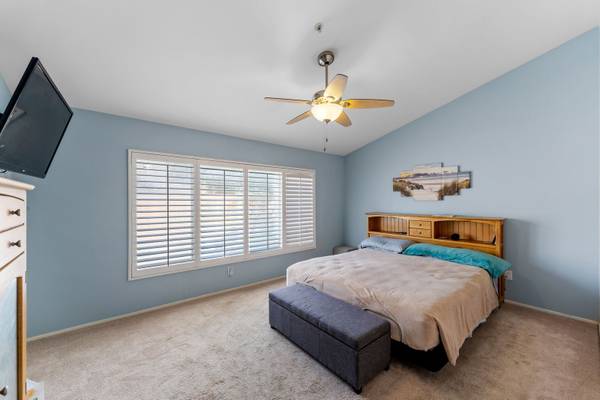 $874,900 / 4br - 2021ft2 - Single Story Oxnard Home | No HOA, Near Beaches & Harbor! (Oxnard)63736241672321124