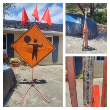 WILL DELIVER Collapsible Traffix Econo Buster Stand + 4' Warning Sign 1