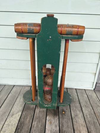 Vintage 1940s Croquet set 1