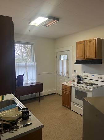 $2,400 / 2br - Single Family house for rent (Greenfield)64017047666690124
