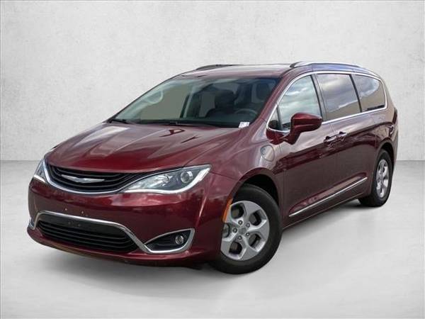 1 2018 Chrysler Pacifica Electric Hybrid Touring L Minivan, Passenger 1