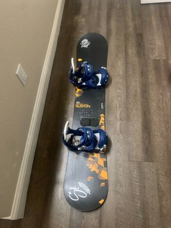 Burton snowboard size 151 1