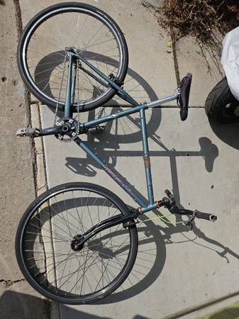 Specialized Stumpjumper - $200 (North Park)63436954318339121
