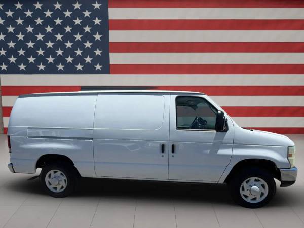 2008 Ford E150 - Photo 5