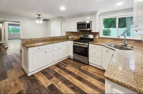 $1,500 / 3br - 1810ft2 - 3bedroom 3bathroom house for rent (Fallbrook)64037223702914122