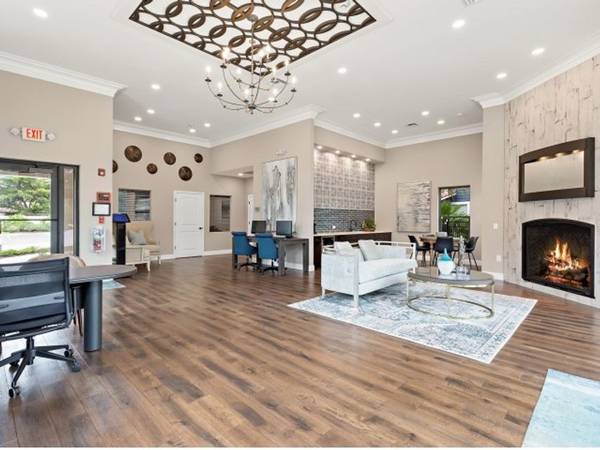 $1,899 / 2br - 1000ft2 - Onsite Maintenance, Washer/Dryer, 2 BD (Gulf gate)63791129273217120