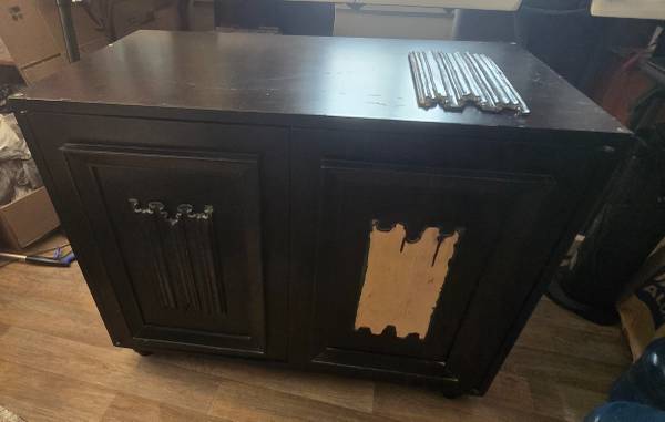 SOLID WOOD CHEST HEAVY DUTY 1