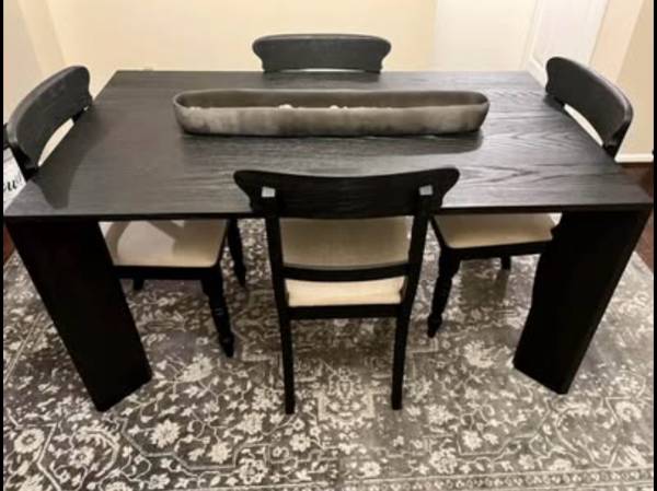 Sillas tapizadas Schoolhouse de Restoration Hardware - $160 (Mill Creek)63471355285379121