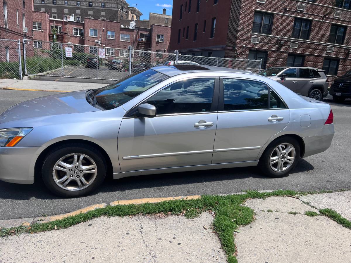 2007 Honda Accord EXL fully loaded