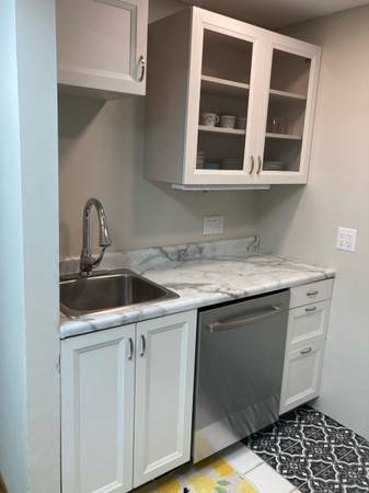 $1,900 / 2br - 1250ft2 - ** Apartamento amueblado de 2 habitaciones. Alquiler mensual. ** (Minnetonka)63666897431809123