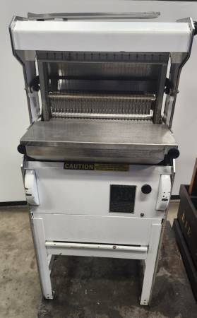 OLIVER 777 BREAD SLICER 1