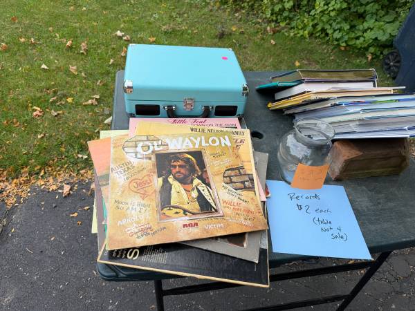 Yard sale photo