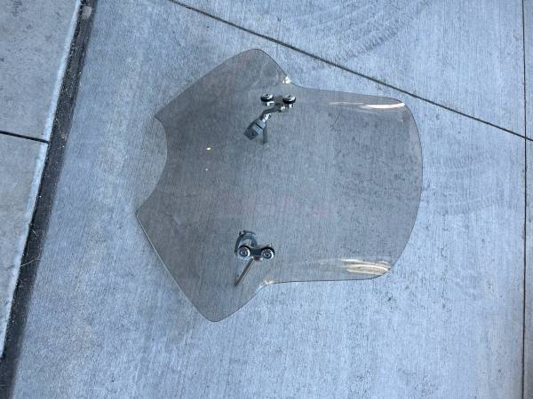 Universal motorcycles windshield 1